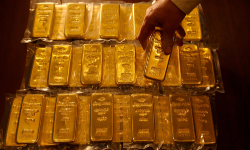 Vàng chững lại trong lúc chờ số liệu Mỹ, giá trong nước chênh thế giới gần 13 triệu đồng/lượng