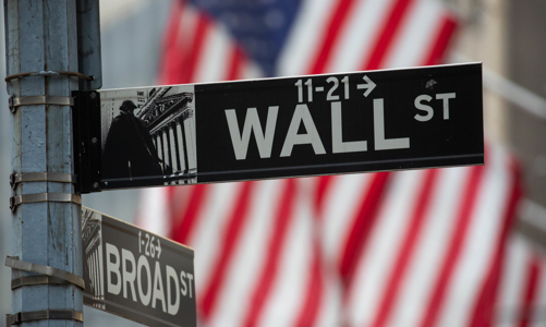 Phố Wall tranh cãi về số lần giảm lãi suất của Fed năm nay