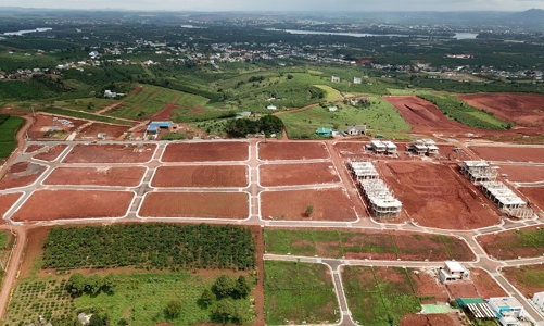 Siết chặt phân lô bán nền có thể khiến thị trường chao đảo