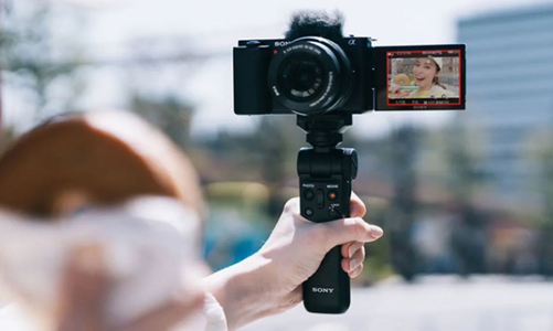 Xuất khẩu máy ảnh, máy quay phim và linh kiện tăng trưởng mạnh nhất trong 4 tháng đầu năm