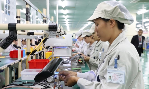 Thu ngân sách ngành thuế hụt hơi, nợ thuế gia tăng