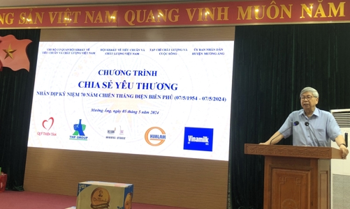 “Chia sẻ yêu thương” nhân kỷ niệm 70 năm chiến thắng Điện Biên Phủ