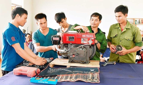 Chính sách hỗ trợ giải quyết việc làm, đào tạo nghề cho người bị thu hồi đất