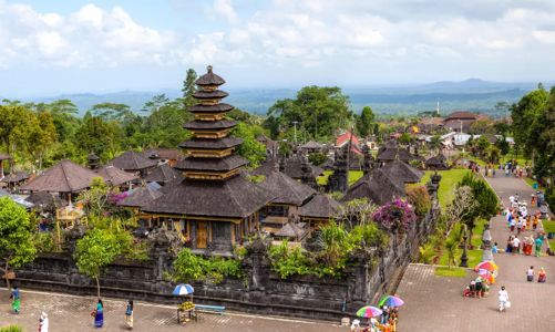Indonesia “loay hoay” với thuế du lịch mới tại Bali