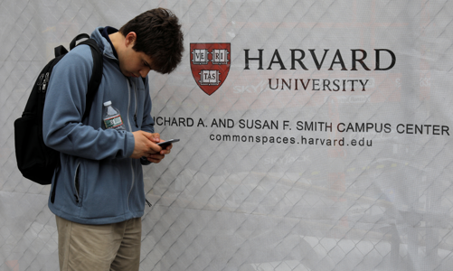 Học Harvard tốn bao nhiêu tiền?