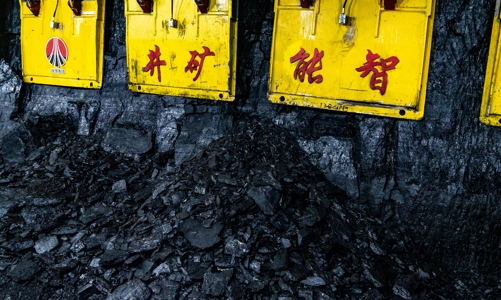 Trung Quốc và Ấn Độ khó “cai” than đá