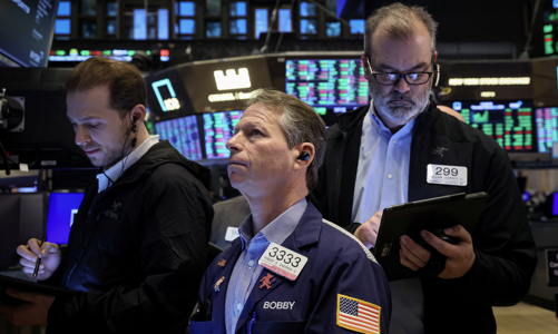 Chứng khoán Mỹ giảm điểm vì kỳ vọng lạm phát tăng, giá dầu đi lên