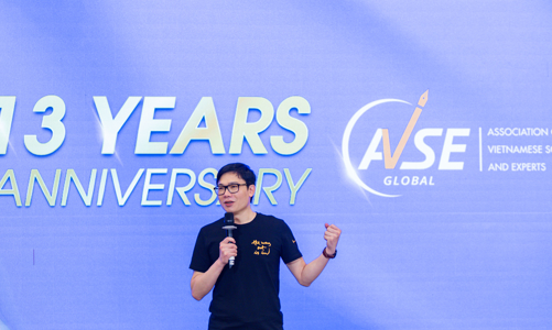 Hành trình 13 năm đưa Việt Nam ra thế giới và đưa thế giới đến Việt Nam