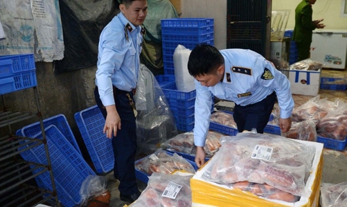 Bắt giữ nhiều vụ thực phẩm bẩn 