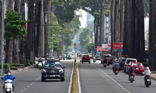 Đề xuất thu phí ô tô lưu thông vào trung tâm TP.HCM