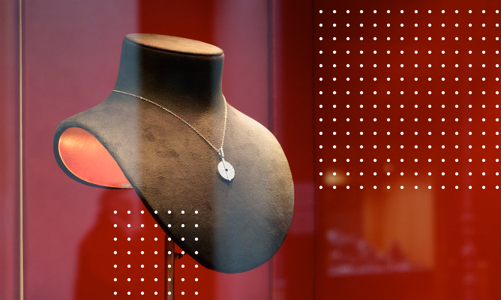 Trang sức xa xỉ: Canh bạc đầu tư có tính toán