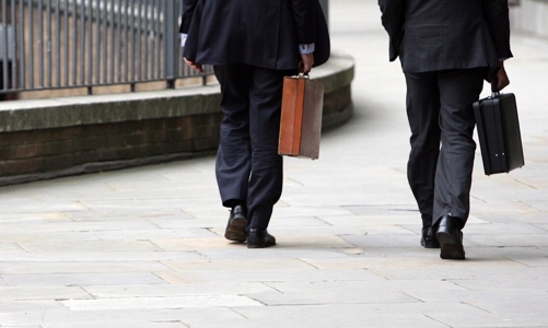 Giới CEO Mỹ được trả cao gấp gần 200 lần nhân viên