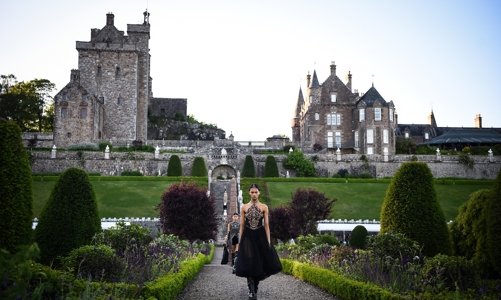 BST Dior Cruise 2025: Những chuyến du hành cởi mở