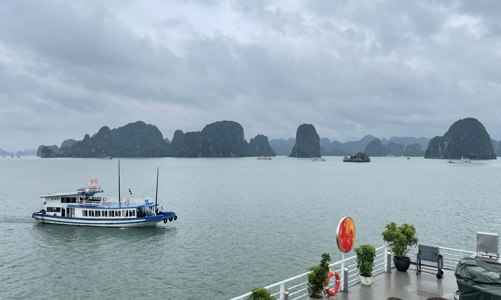  Quảng Ninh kiên trì định hướng chuyển du lịch từ “nâu” sang “xanh”