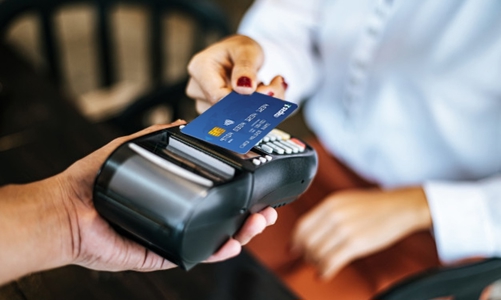 Tạo bứt phá để thẻ tín dụng nội địa lấn át vấn nạn tín dụng 