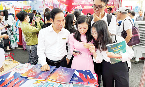 Cơ chế, chính sách giúp báo chí phát triển