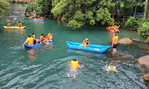 Du lịch Quảng Bình tiếp tục hái 