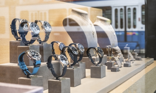 Ngành công nghiệp đồng hồ Thụy Sĩ sẽ “lao đao” đến hết năm 2024?