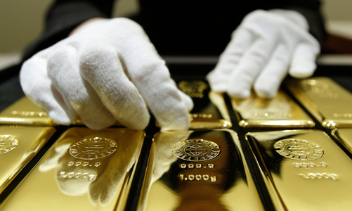 Giá vàng bật tăng mạnh mẽ trong lúc chờ báo cáo lạm phát Mỹ