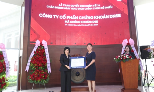 Chứng khoán công nghệ DNSE niêm yết trên sàn HoSE, định giá gần 10.000 tỷ