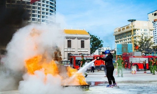 Đề xuất phạt đến 50 triệu đồng nếu không làm tường, vách, cửa ngăn cháy