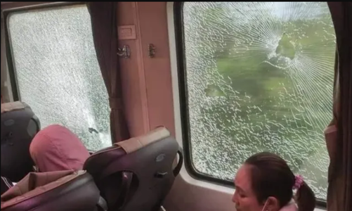 Nhức nhối nạn ném đá khiến phụ lái bị thương nặng, ngành đường sắt chịu nhiều thiệt hại