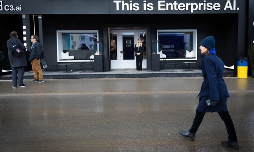 Mô hình AI cỡ nhỏ và vừa ngày càng thu hút đầu tư của các công ty toàn cầu