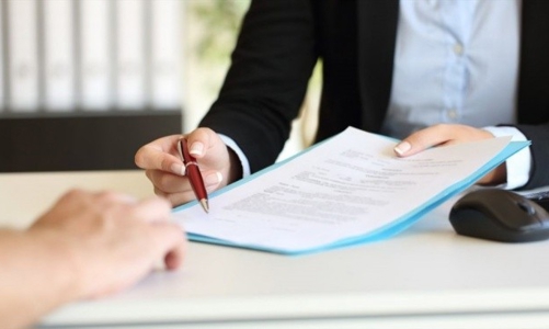 Khi tăng lương cần phải ký lại hợp đồng lao động mới