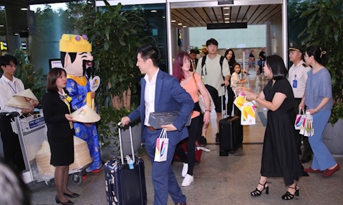 Chuyến bay đầu tiên của Hong Kong Airlines đến sân bay quốc tế Đà Nẵng