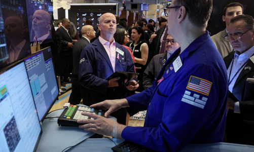 Chứng khoán Mỹ tăng điểm mạnh nhờ cổ phiếu công nghệ hồi phục, giá dầu vẫn giảm