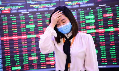 Vừa đón tin vui, cổ phiếu thép lại quay đầu giảm sốc vì nguy cơ gặp bất lợi tại thị trường EU