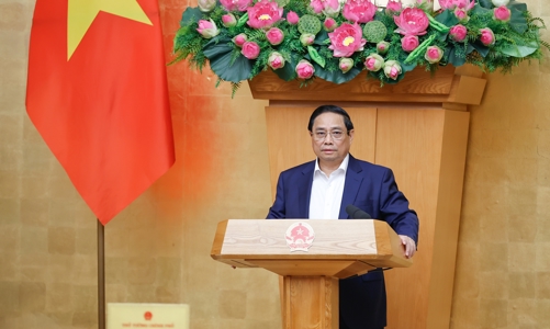 Thủ tướng yêu cầu đề xuất giải pháp để thực hiện mục tiêu tăng trưởng GDP cả năm khoảng 7%