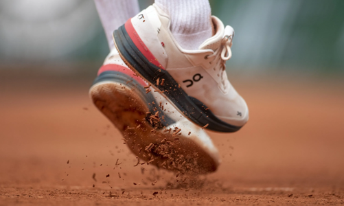 Hai đối thủ mới trong “làng giày Olympic” 