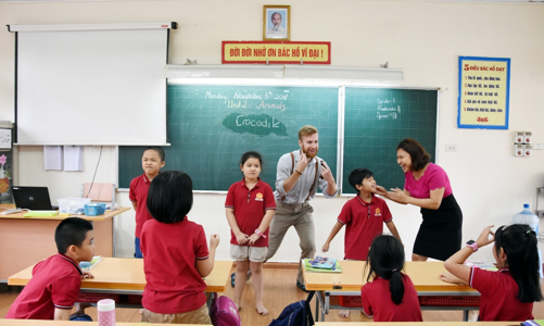 Góp ý về việc dạy và học bằng tiếng nước ngoài trong các cơ sở giáo dục