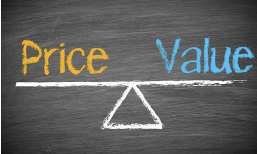 Thị trường đang rất rẻ, định giá nhiều nhóm ngành hấp dẫn như Ngân hàng, Bất động sản