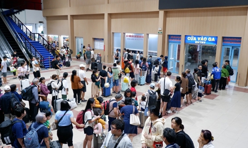 Ngành đường sắt mở rộng kênh thanh toán cho du khách quốc tế