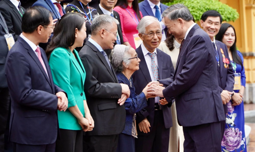 Tổng Bí thư, Chủ tịch nước mong kiều bào tiếp tục đóng góp cho đất nước