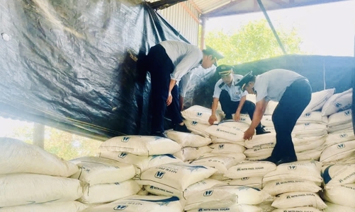 Gia tăng các vụ nhập lậu đường cát  