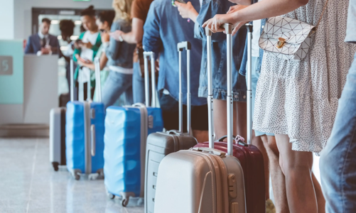 Khoảng cách thu nhập của người Mỹ sẽ ảnh hưởng đến mùa du lịch năm nay