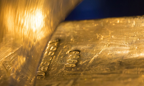 Giá vàng èo uột dưới ngưỡng chủ chốt, nhà đầu tư ngóng báo cáo việc làm Mỹ