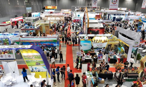 Doanh nghiệp tung nhiều ưu đãi 