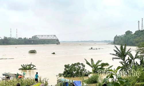 Thủ tướng chỉ đạo tập trung khắc phục sự cố sập cầu Phong Châu