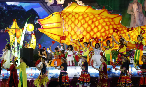 Tạm dừng các hoạt động vui chơi, giải trí trong thời gian báo động lũ