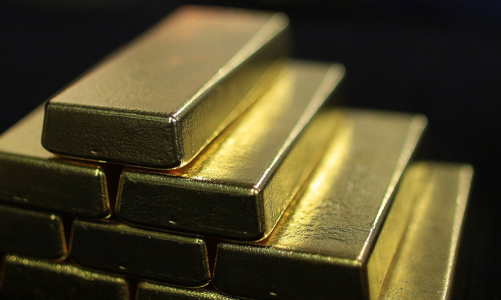 Đà tăng khó cản đưa giá vàng vượt qua mốc 2.600 USD/oz