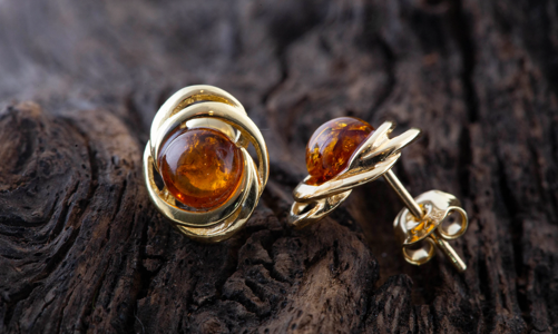 Khi kim cương khủng hoảng, trang sức hổ phách “lên ngôi”