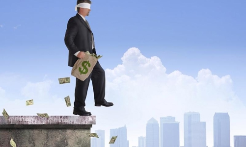 Chuyên gia quốc tế: Nhà đầu tư nhỏ lẻ thường tự tạo rủi ro cho bản thân