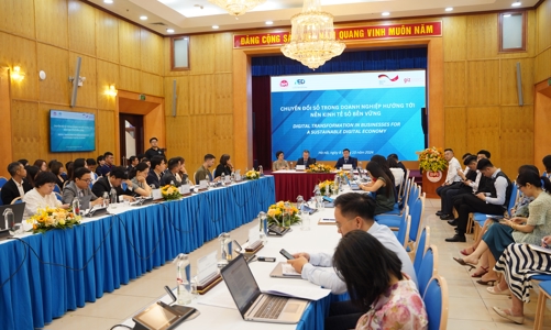Chuyển đổi số là công cụ quan trọng để đạt được mục tiêu chuyển đổi xanh 
