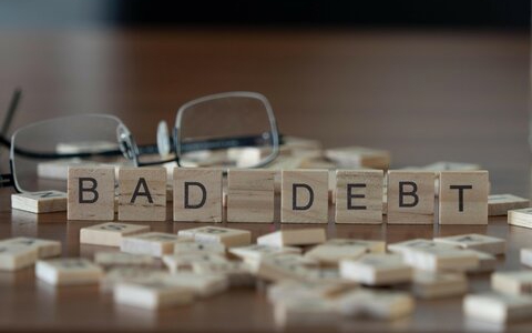 Áp lực nợ xấu đã vơi dần, NIM có xu hướng trái chiều 