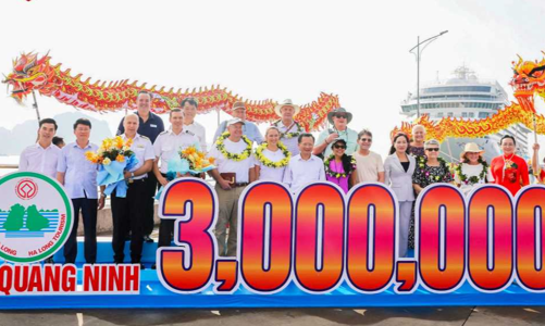 Quảng Ninh đón vị khách quốc tế thứ 3 triệu