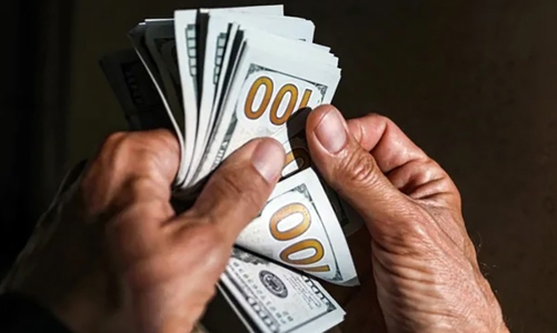 Chuyên gia: Tỷ giá nổi sóng vì nhu cầu USD cao theo mùa vụ, sau tháng 10 sẽ 